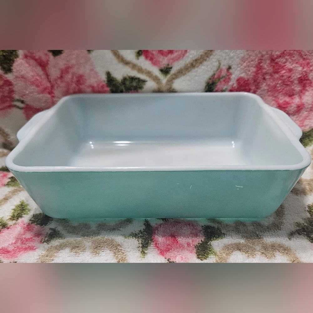 Vintage Pyrex Turquoise/Aqua Refrigerator Dish